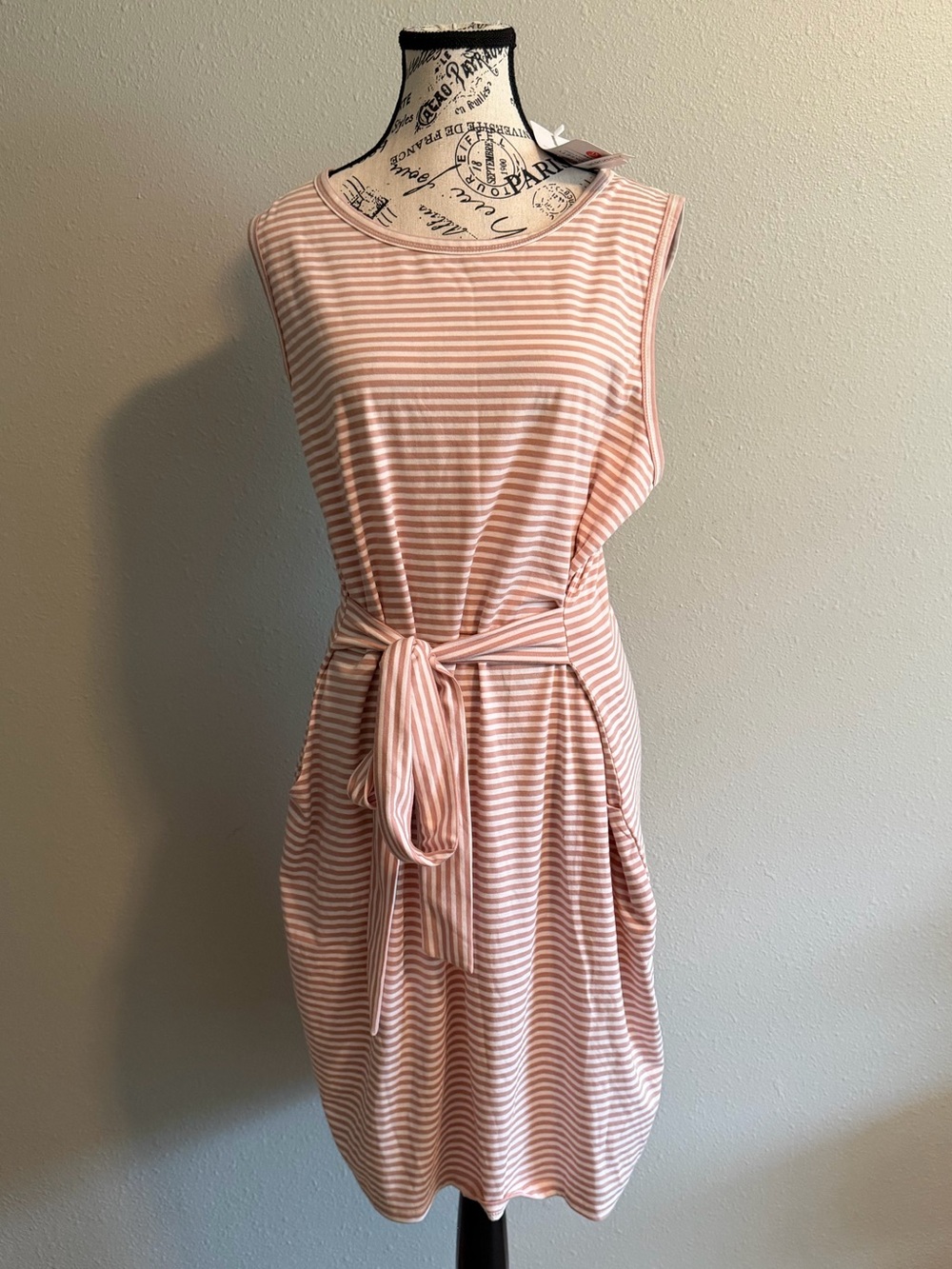 Merokeety Striped Sleeveless Tie Waist Dress with pockets